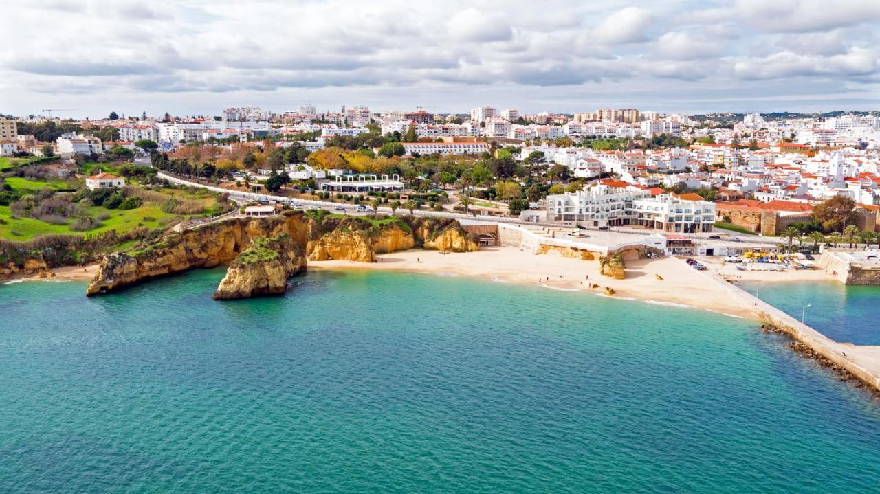 Apartment B11 - Beach Way
