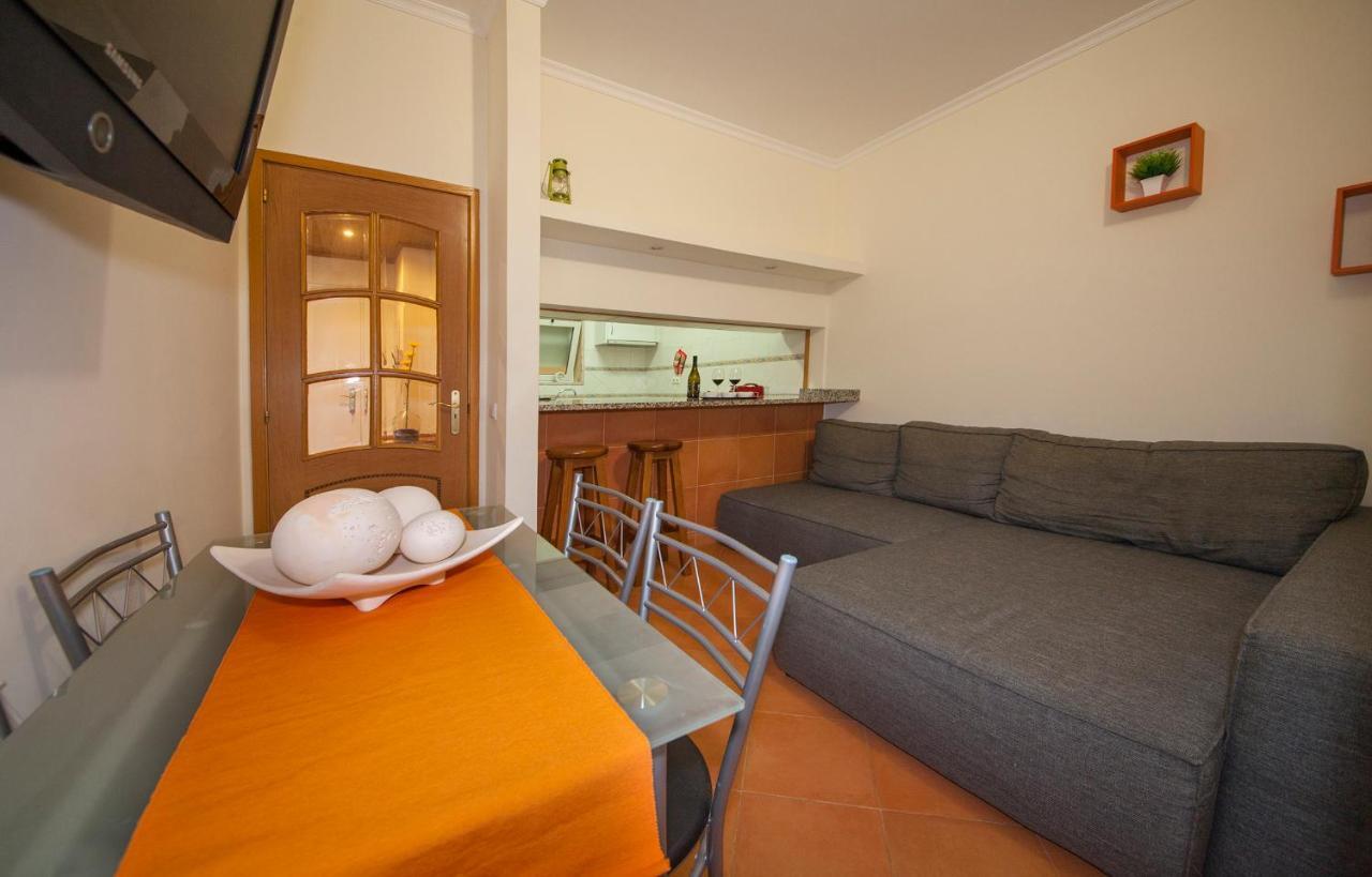 B11 - Beach Way Apartment *